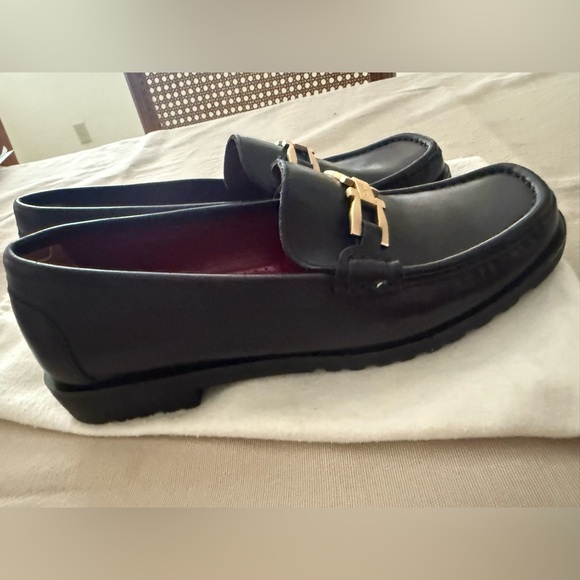 Salvatore Ferragamo Gancini Sport Loafers Black Gold 7.5 Italy NWOB Authentic - Picture 8 of 17